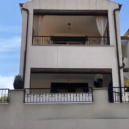 La Maison Du Soleil Nyaraló